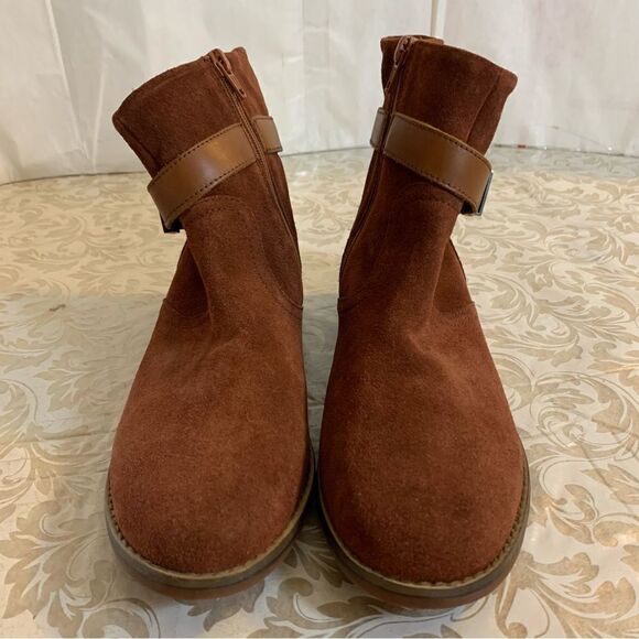 Clarks Ankle Boots ‘Camzin Strap’ Mahogany Suede Leather Ankle Boot Sz 7.5 NWT - Picture 3 of 9